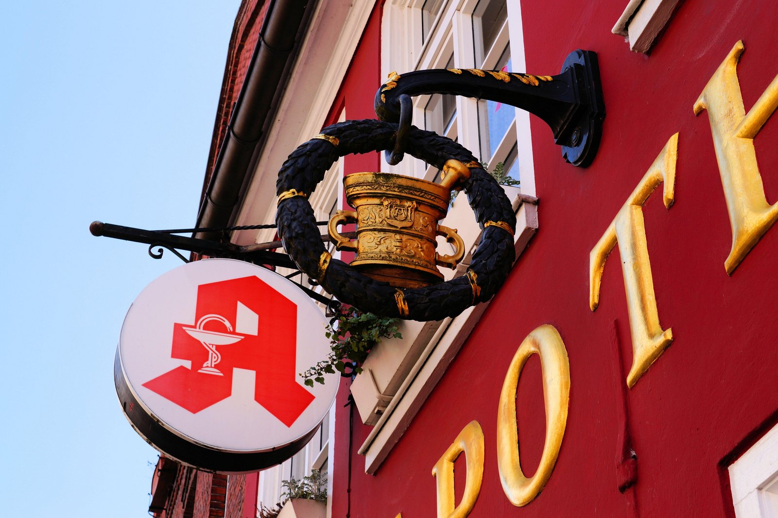 Saksa apteegi sümboli kujutis